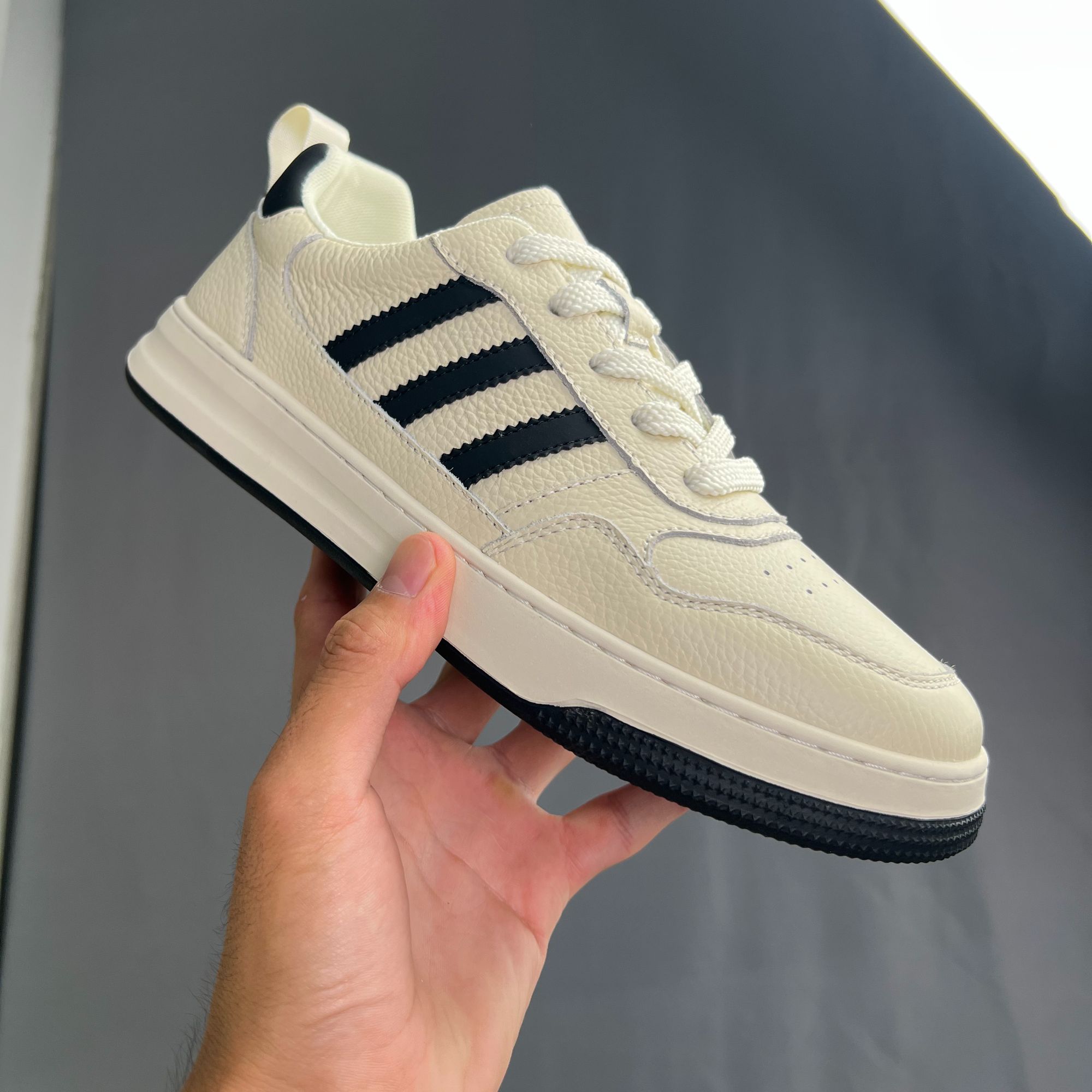 头层牛皮休闲皮鞋男士透气板鞋真皮潮流百搭时尚休闲鞋防滑耐磨鞋