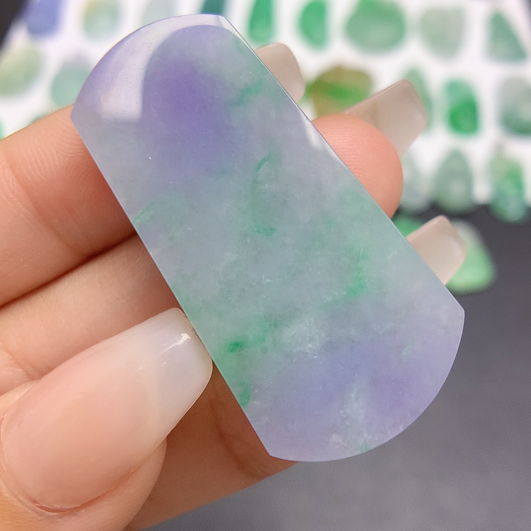 翡翠未镶嵌颈饰无事牌