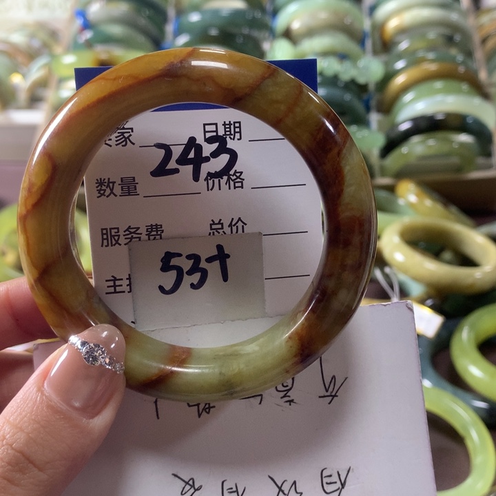 蛇纹石玉未镶嵌手镯243