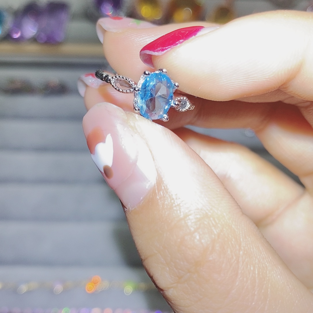 【闪购商品】托帕石耳饰银S925镶嵌