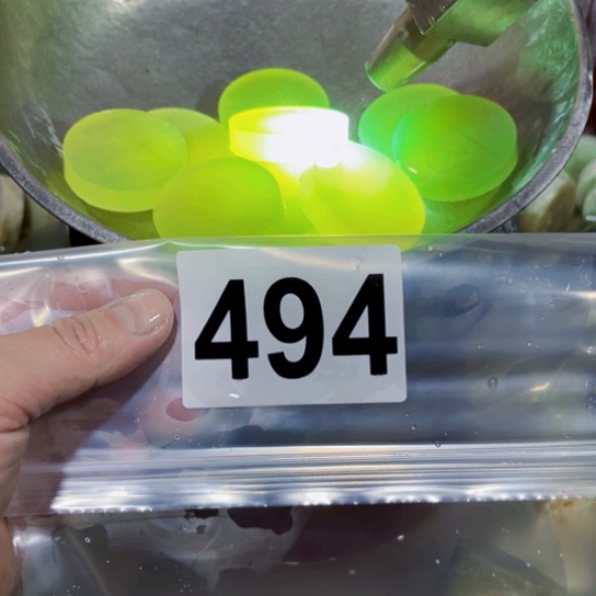 蛇纹石玉未镶嵌珠宝奇石