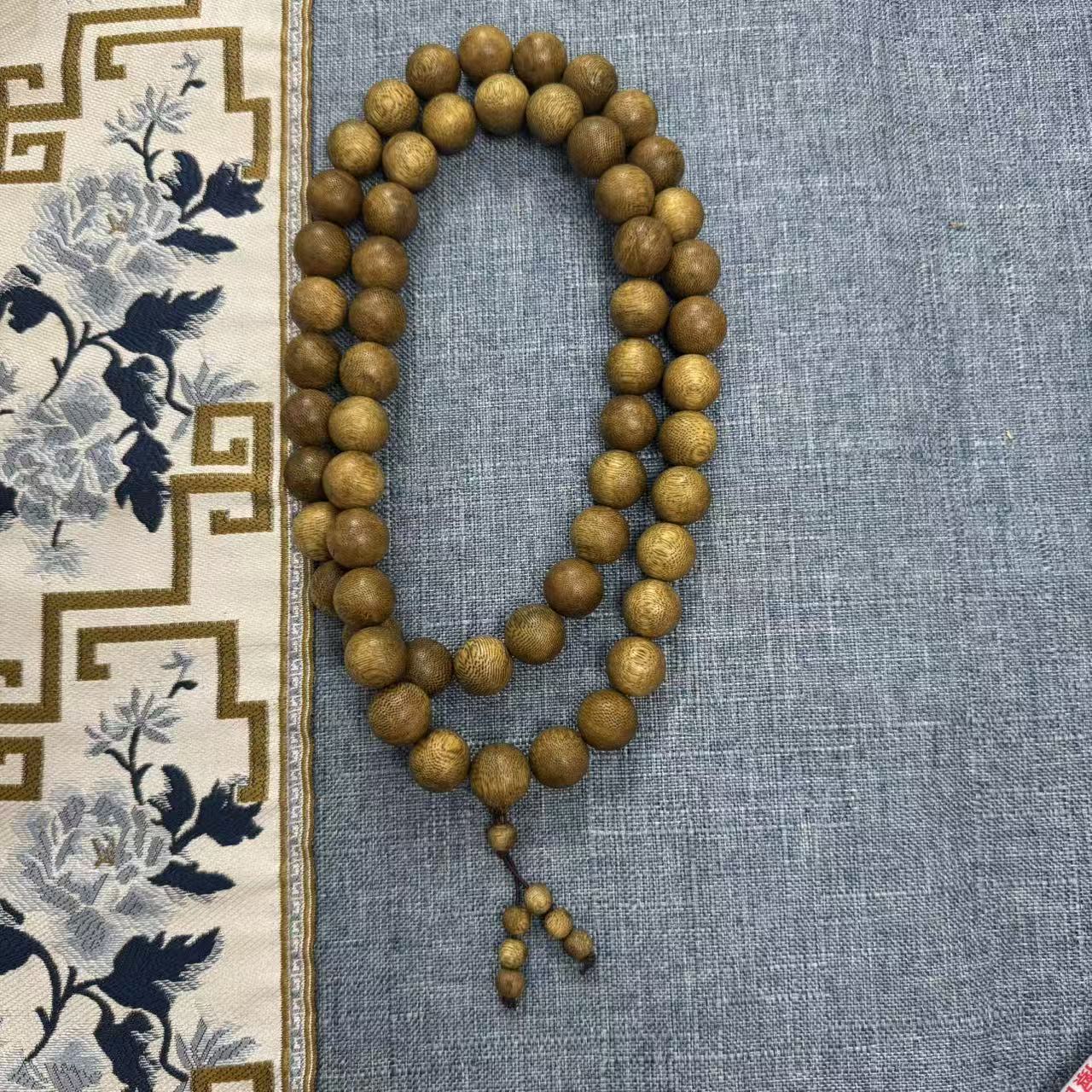 沉香17   窖藏老白奇手串-多样性发货-ZJJLG052