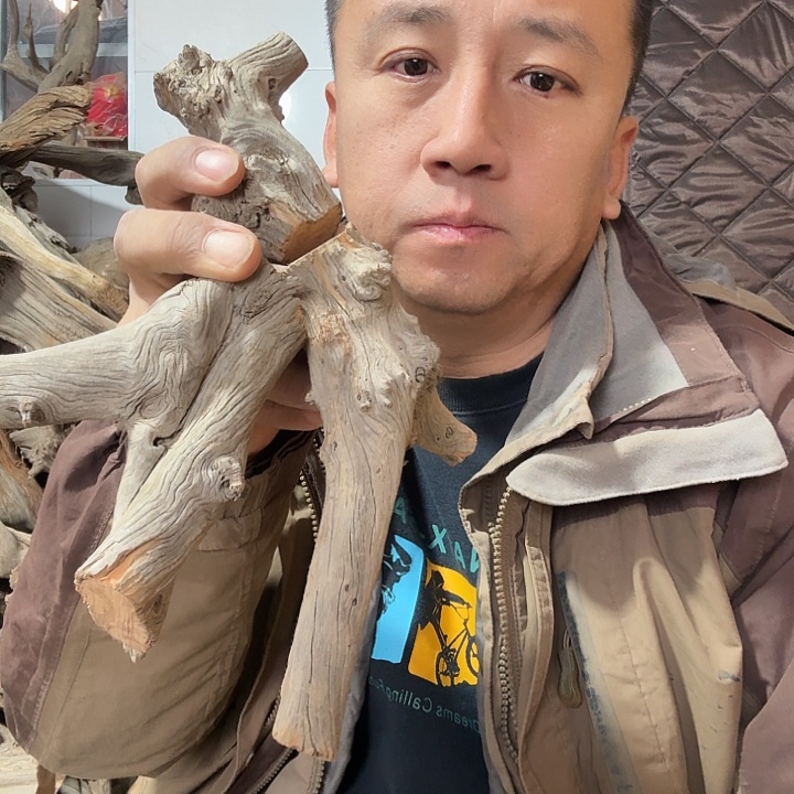 梧***雨柏木崖柏毛料的加工