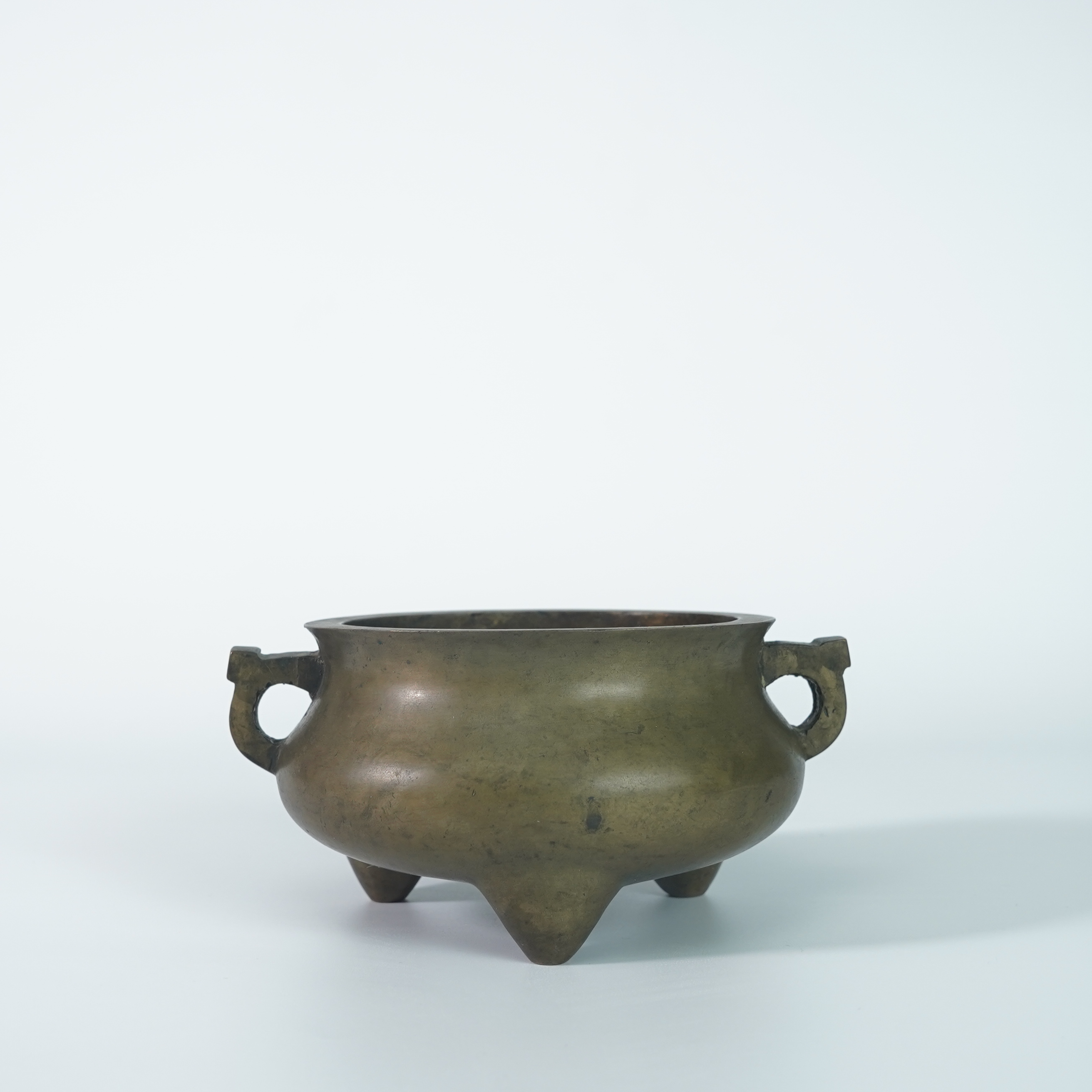 LNJJSY251227027【十竹斋】清中期板耳压经炉