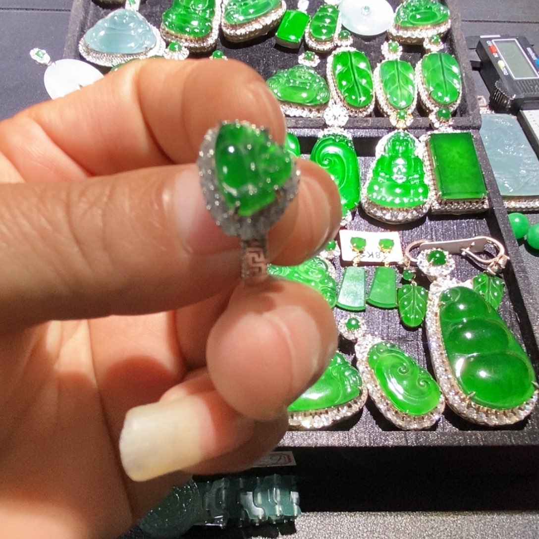 翡翠未镶嵌戒指A货翡翠5