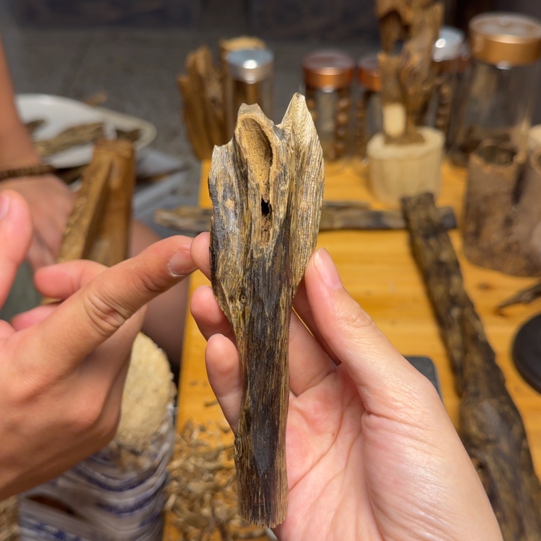 沉香沉香碎屑白棋块料19克