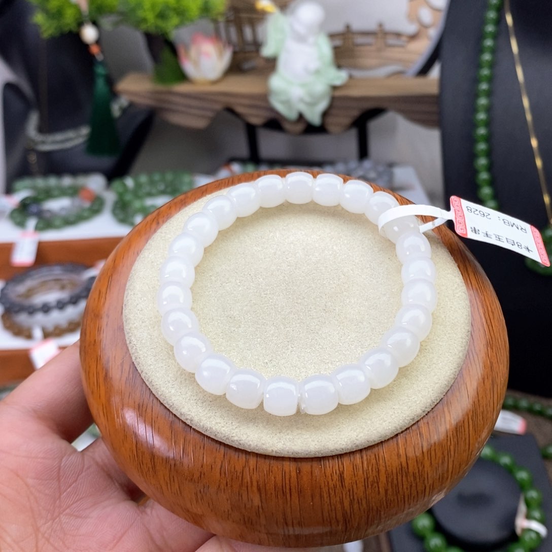 和田玉白玉直切8mm未镶嵌?****