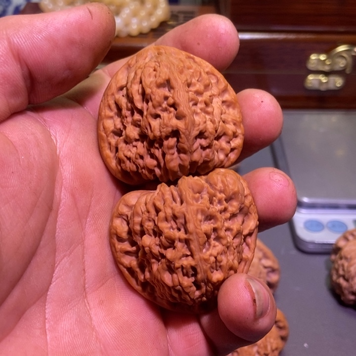 桃核把件一**人南疆石核桃