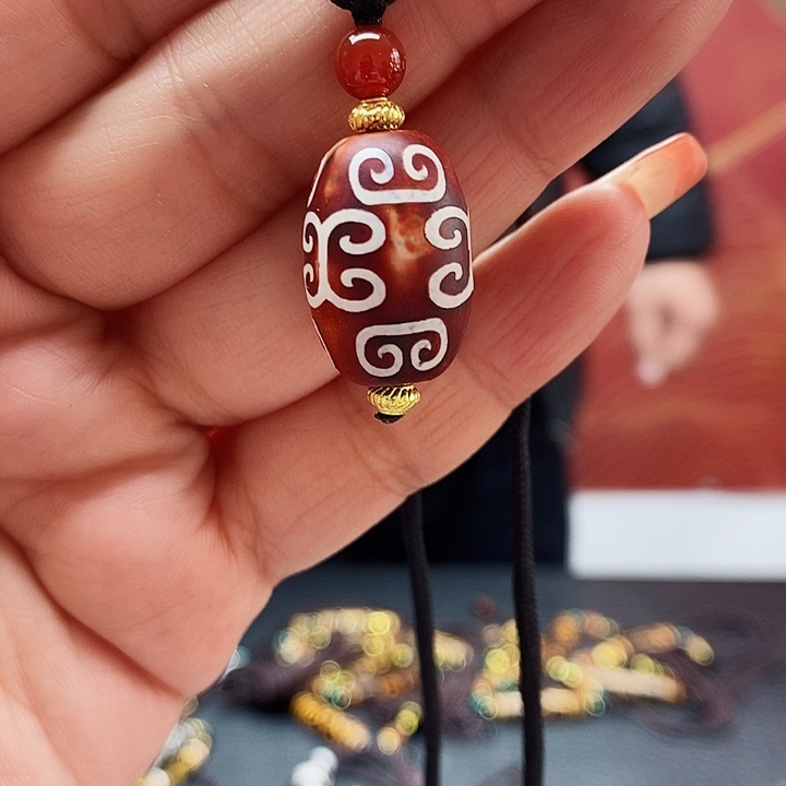玛瑙/玉髓颈饰合金