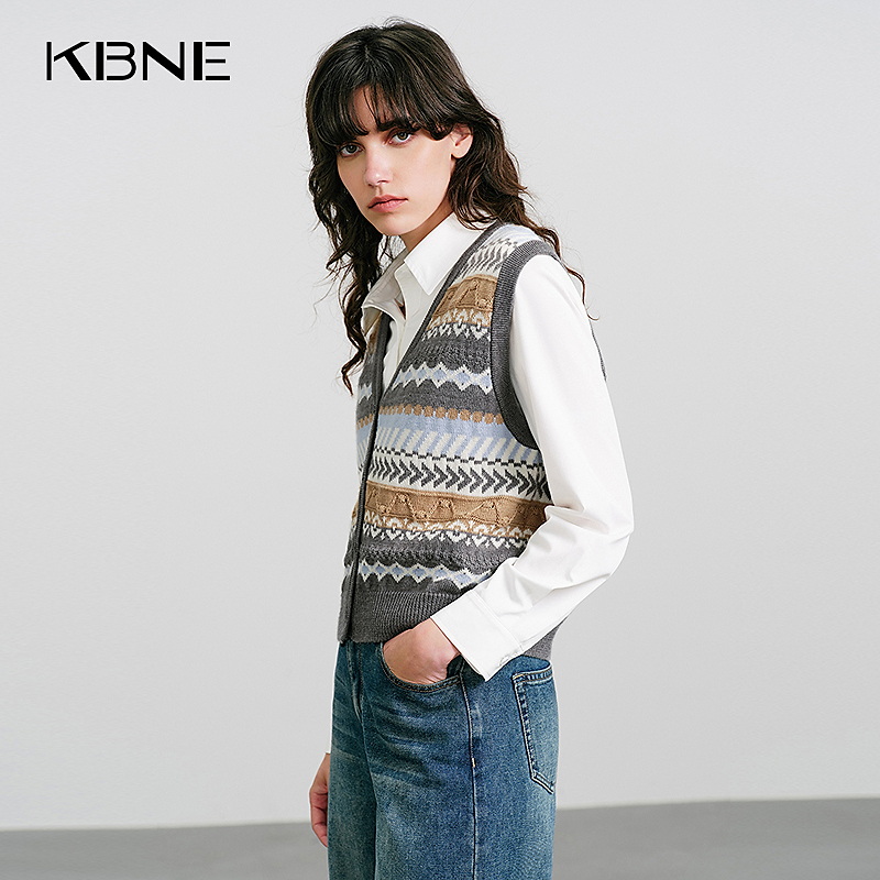 KBNE马甲女款2025新款爆款秋季复古洋气费尔岛风针织衫马甲马夹女