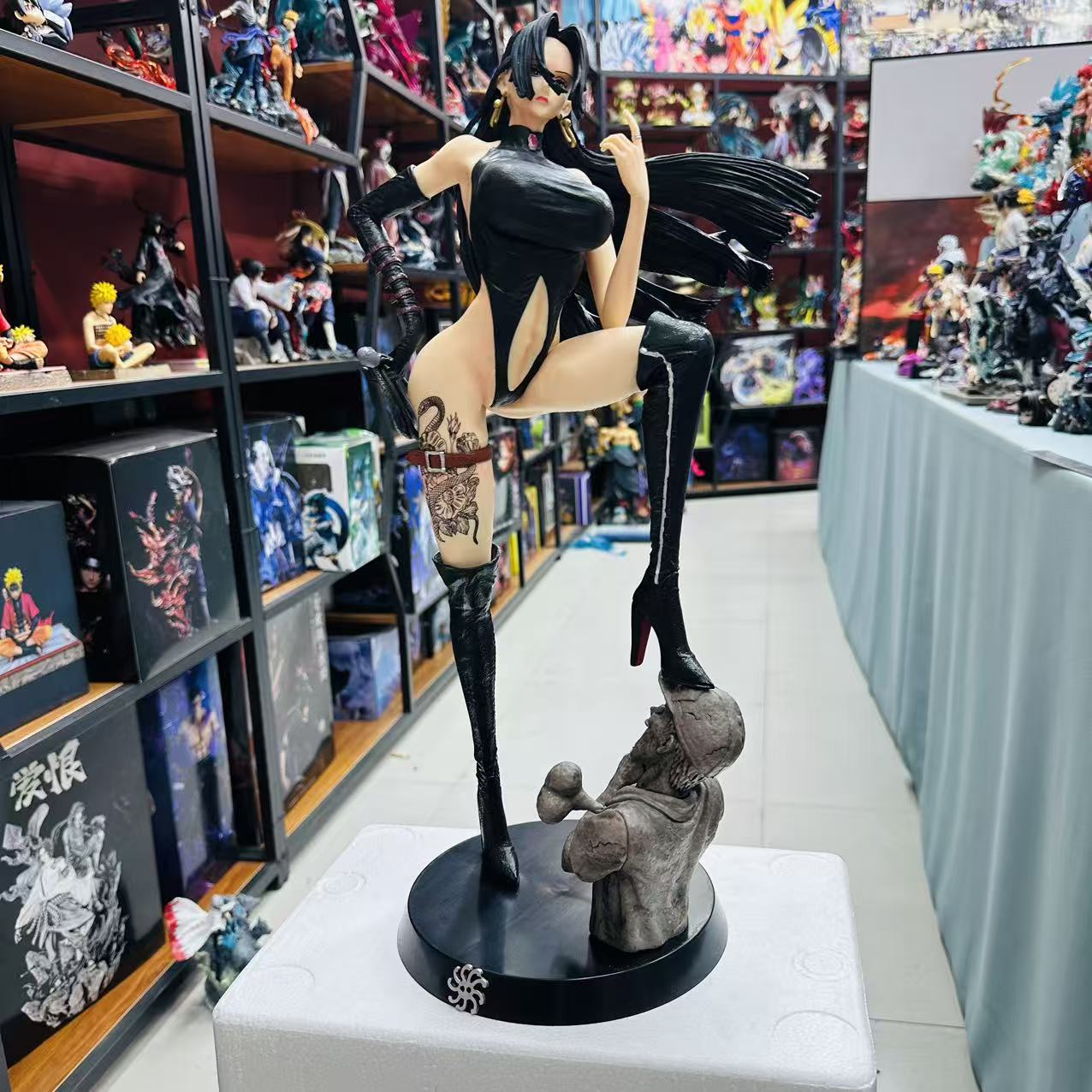 【优质好货】海贼王 皮衣女帝 48CM 精致手办摆件