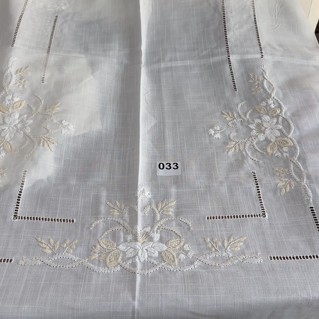 毛绒棉麻手绣1.6✖️4.0桌布033