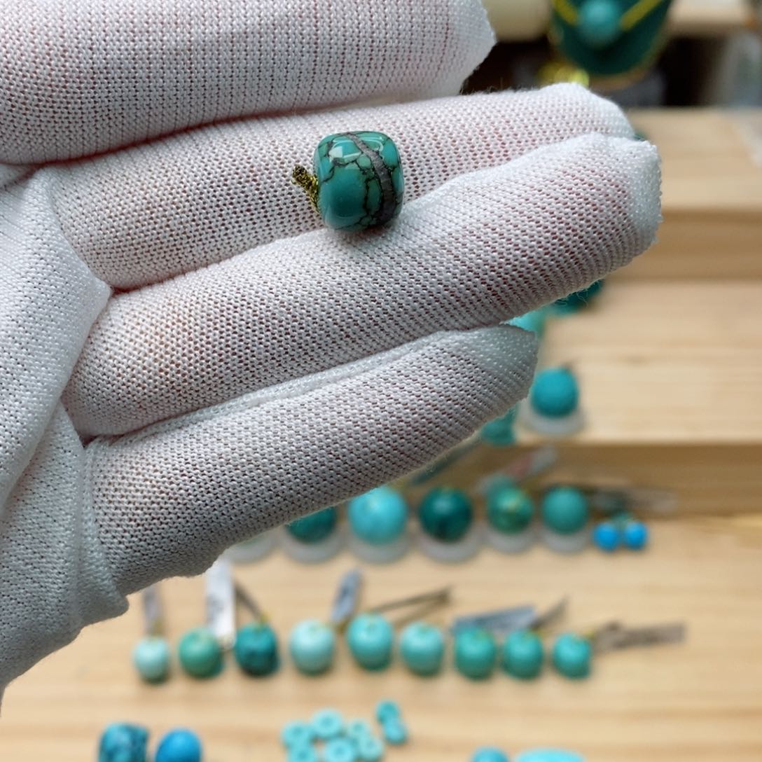 未镶嵌绿松石珠宝奇石