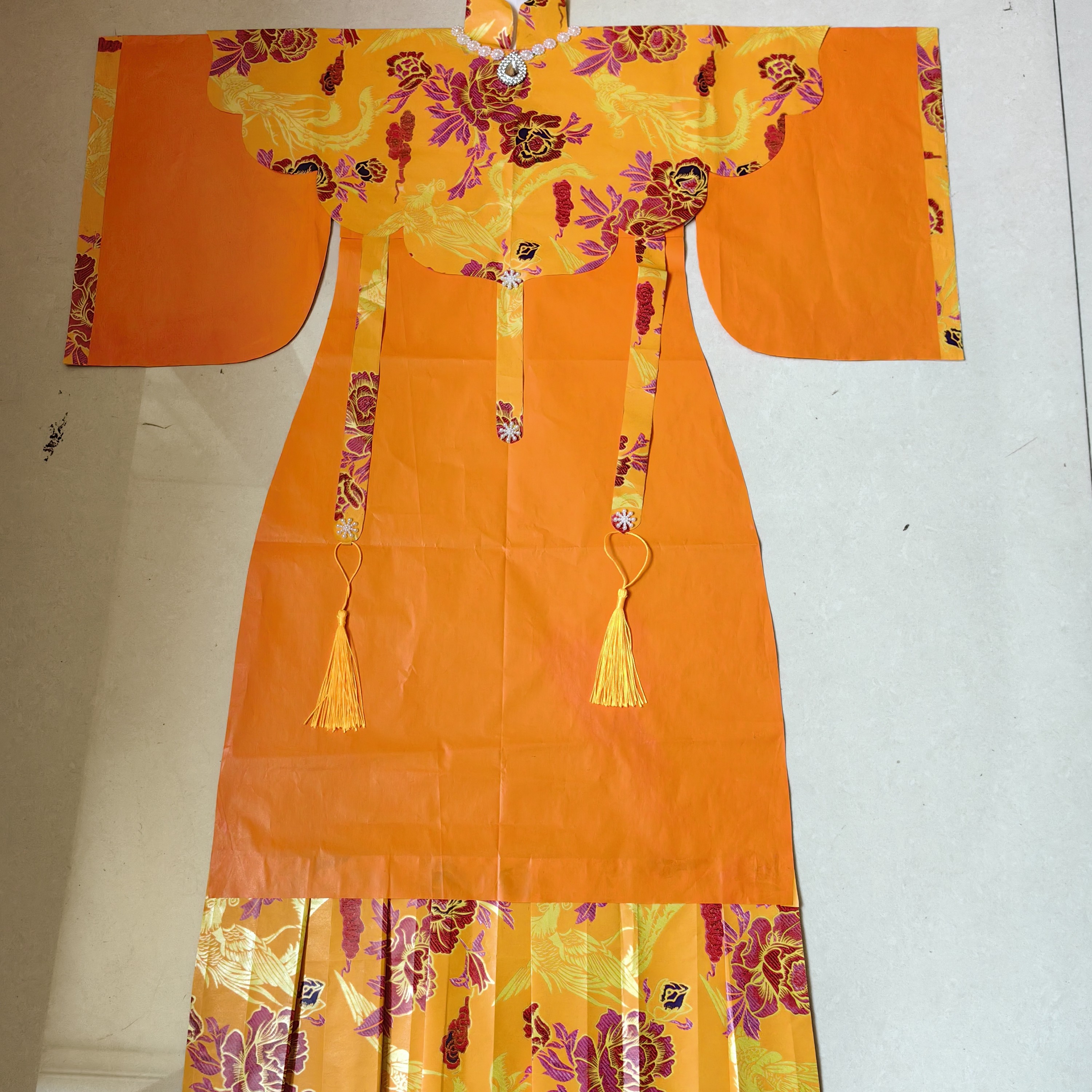 寒衣节中元节祭拜用烧纸衣服