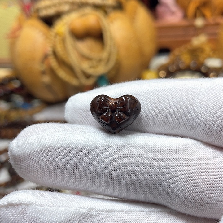 手串星月菩提雕刻蝴蝶结爱心