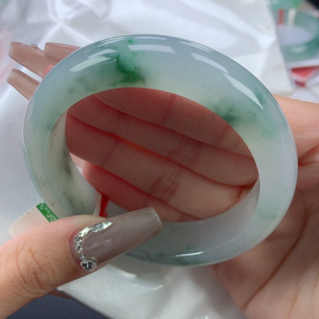 翡翠手镯未镶嵌55.4正圈飘花轮胎