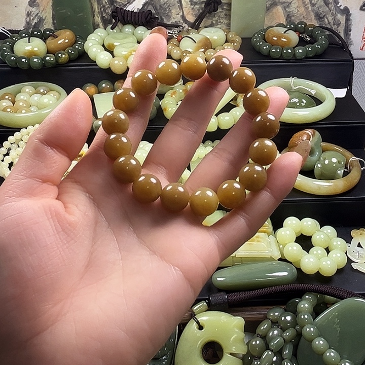 岫岩老玉（透闪石质玉）未镶嵌手链