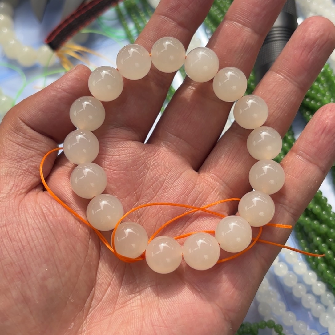手串未镶嵌和田玉蜂蜜水卡12。定制不退换