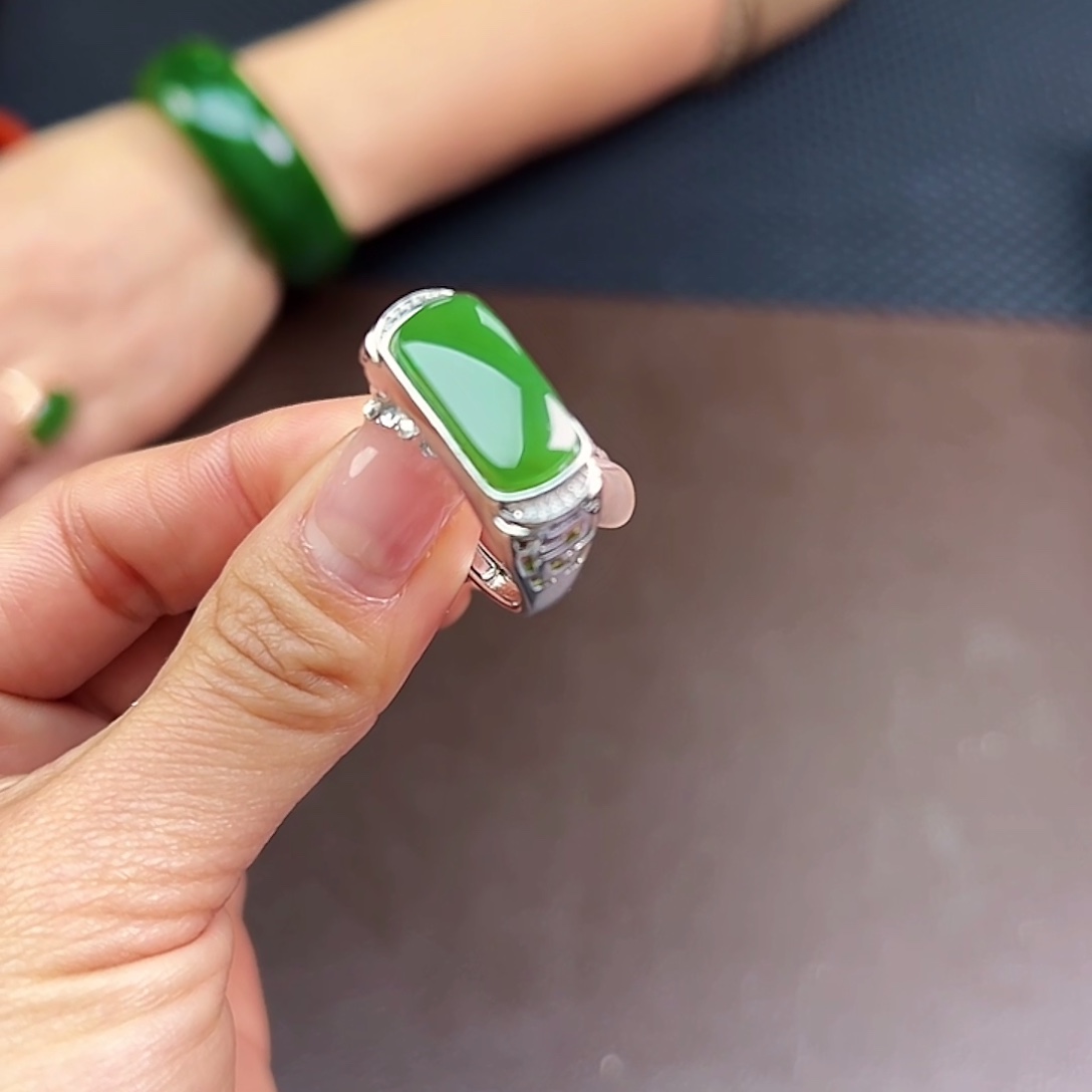 和田玉（碧玉）合金戒指