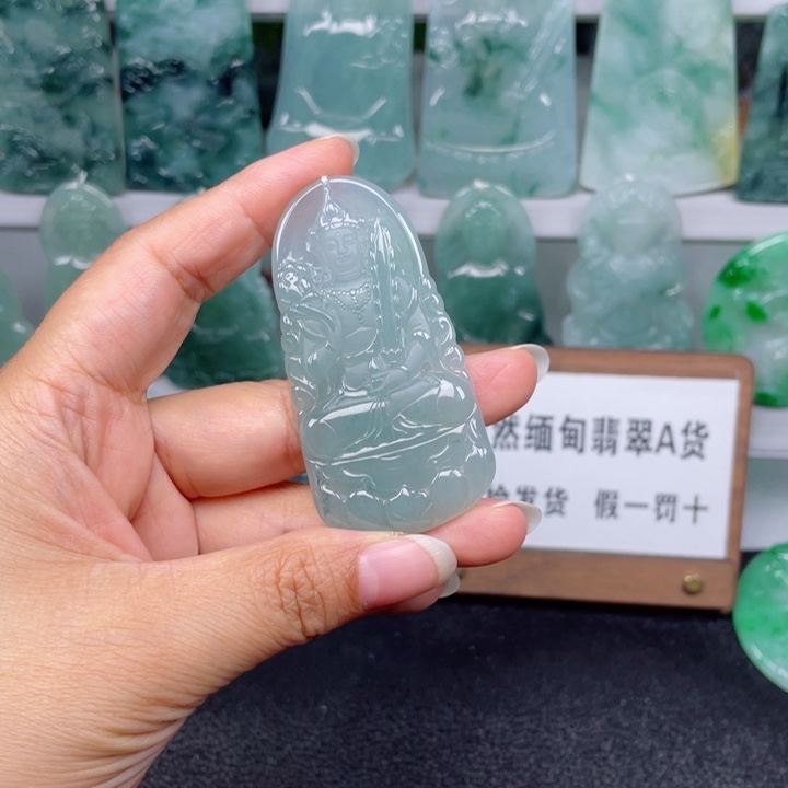 颈饰未镶嵌翡翠尚****姐虚空藏菩萨