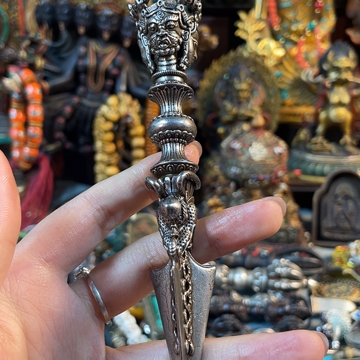 乐***天我也不知道我为什么要这样对