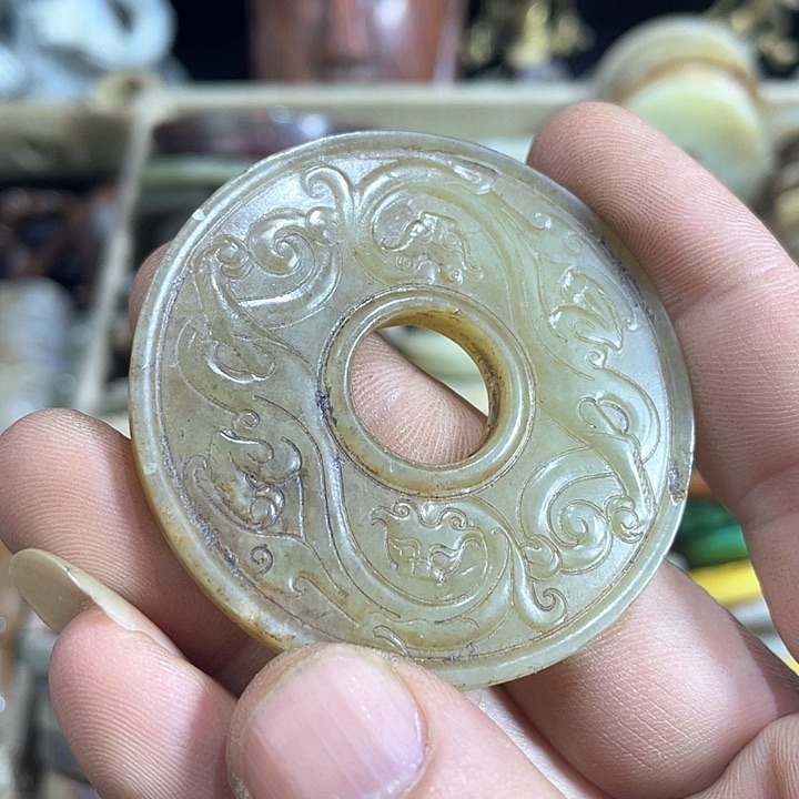 和田玉（糖玉）颈饰未镶嵌