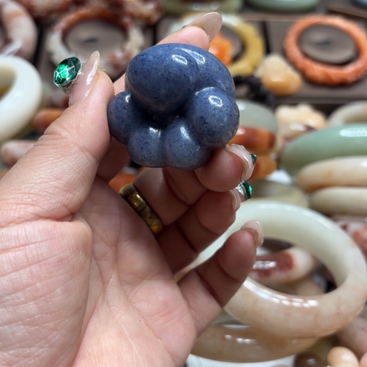 石英岩玉合金颈饰