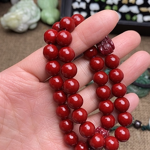 独山玉颈饰未镶嵌