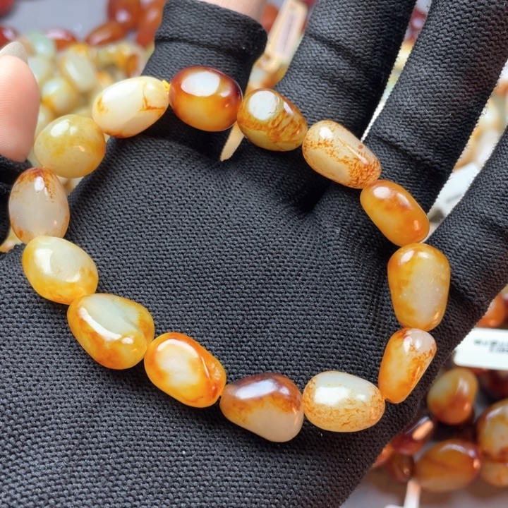 和田玉未镶嵌手链