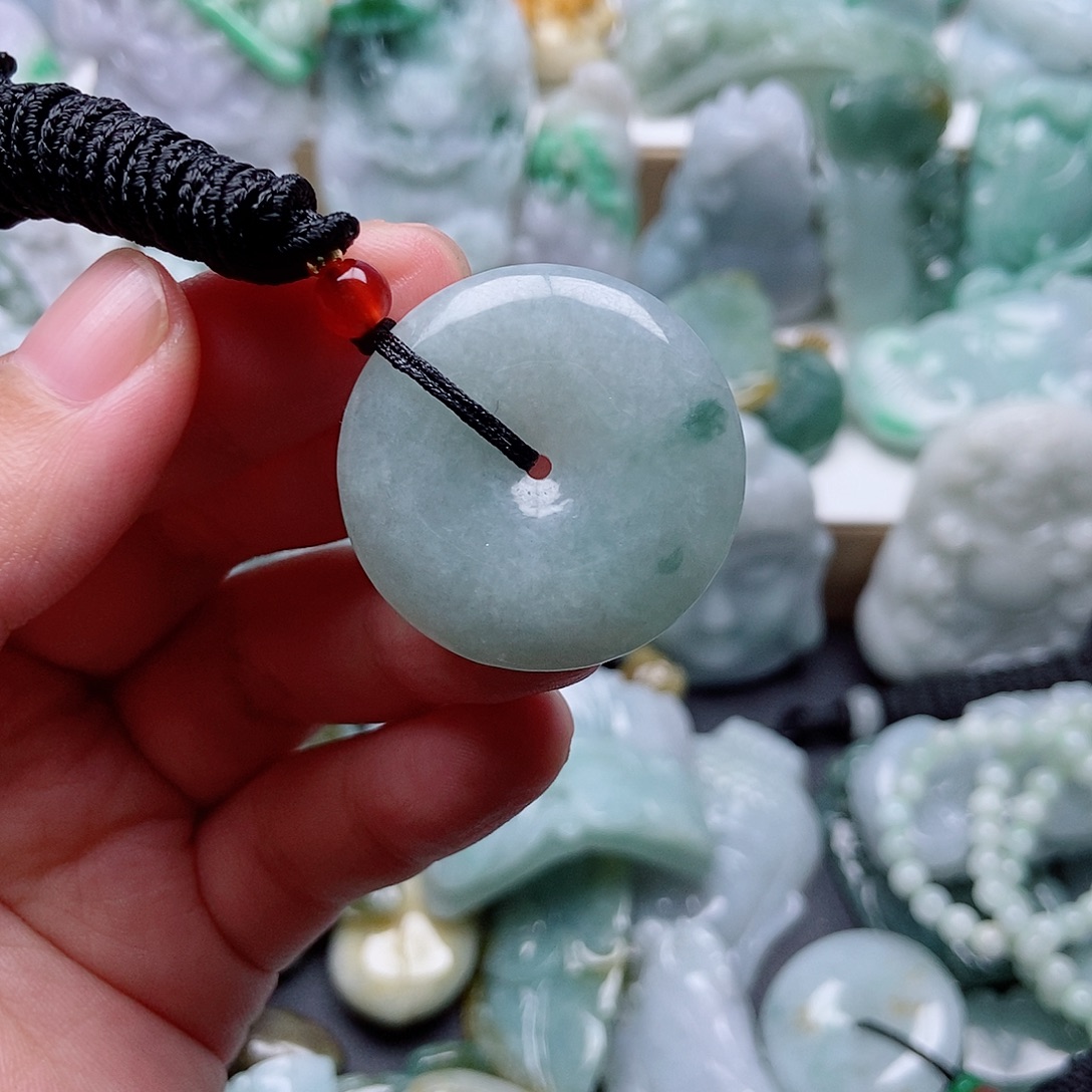 翡翠未镶嵌吊坠(不含链)1