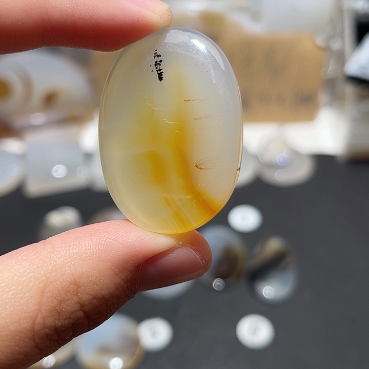 玛瑙/玉髓颈饰未镶嵌