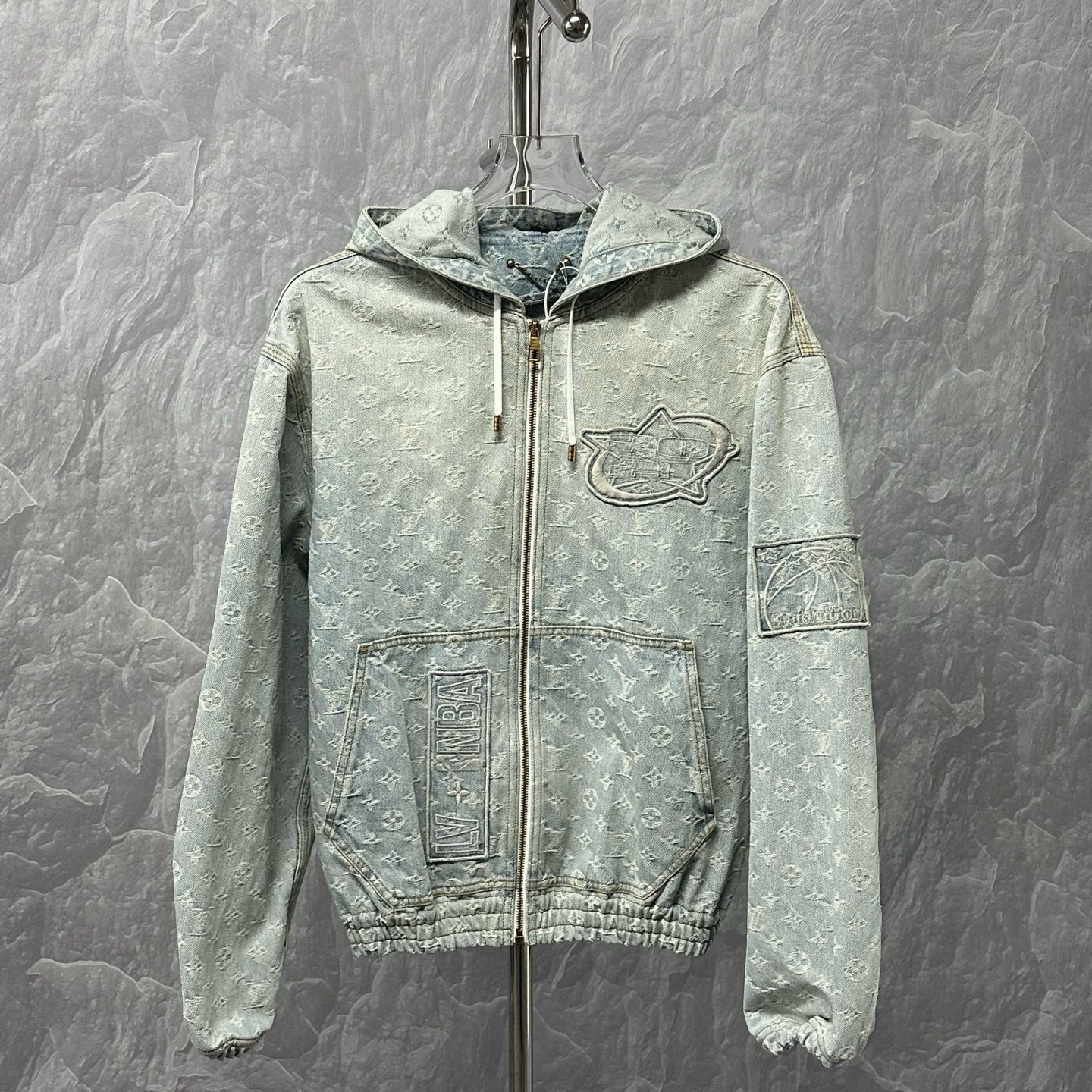 99新 LouisVuitton/路易威登 NBA 刺绣连帽牛仔外套 50码TJ00016