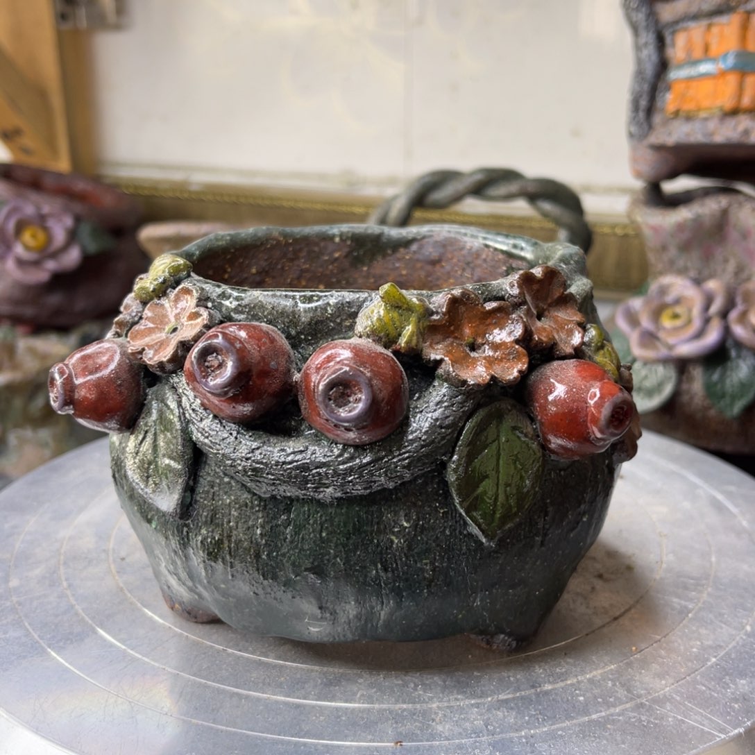 红陶只**逻粗砂陶瓷花盆