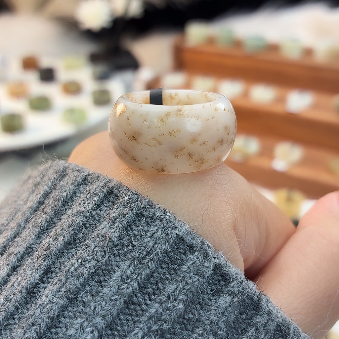 和田玉未镶嵌戒指i10桂花墩墩18.1mm