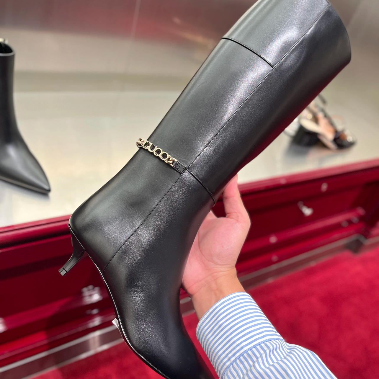 未使用 GUCCI/古驰 全新 古驰长靴 黑色长筒靴 金色字母链条 37码