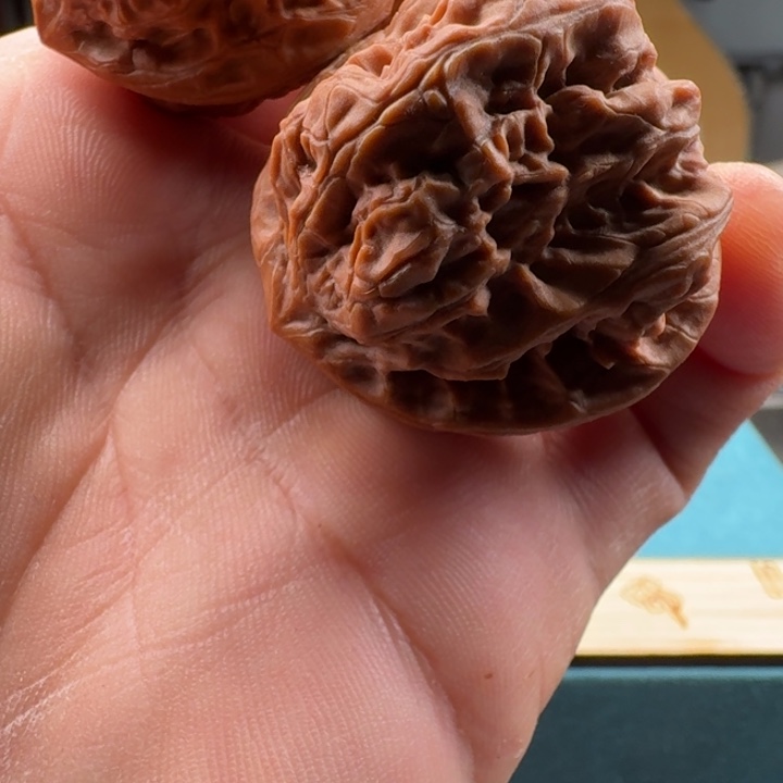 吊坠文玩核桃野生望天吼