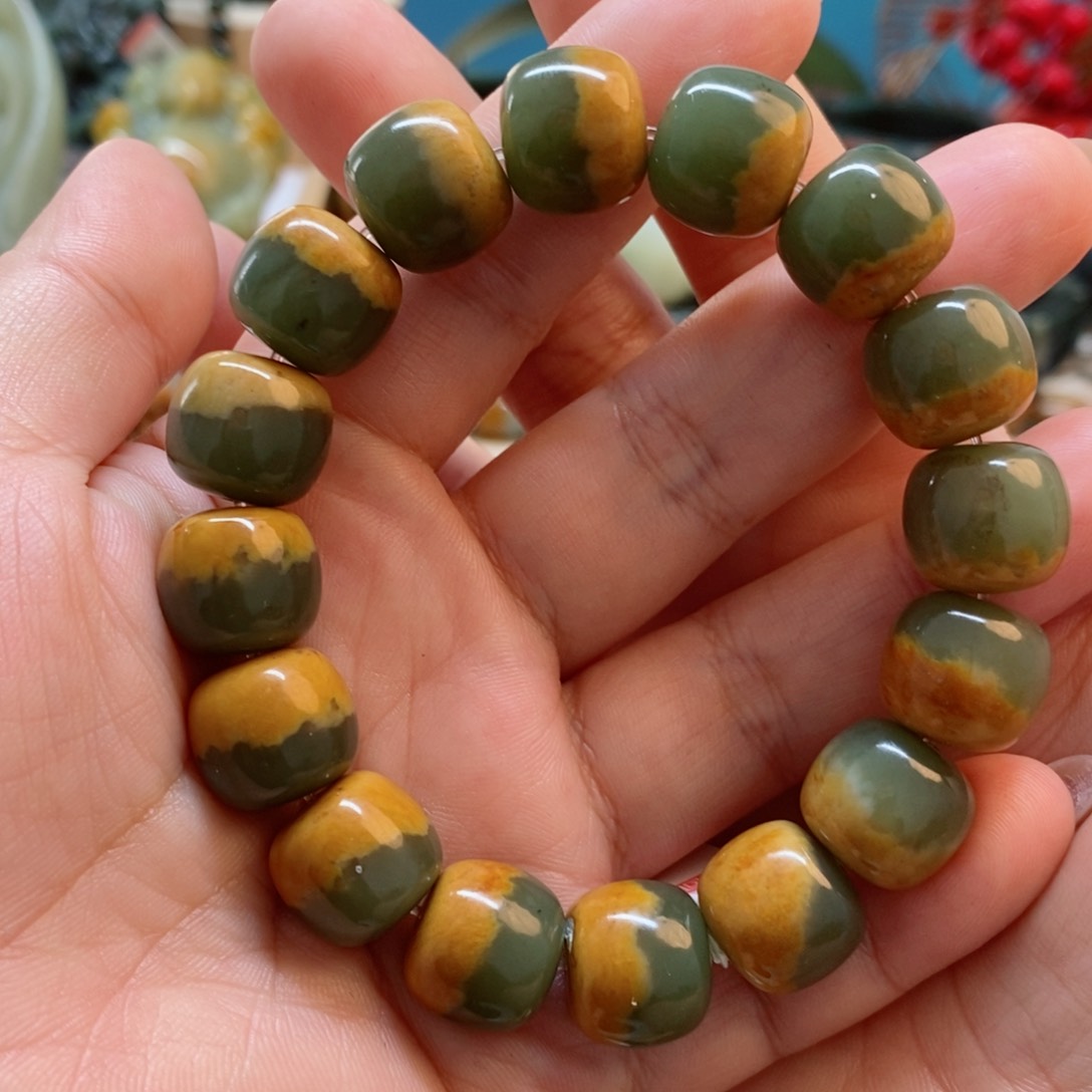 透闪石质玉手串未镶嵌