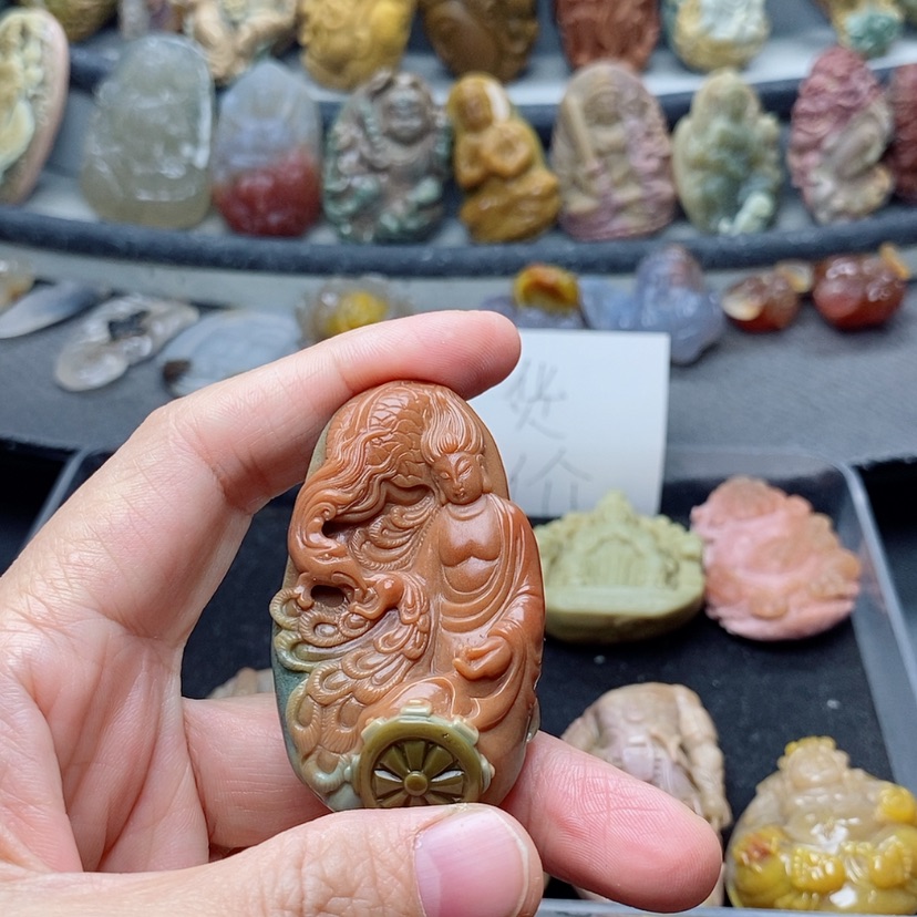 【闪购商品】定制石英质玉吊坠未镶嵌