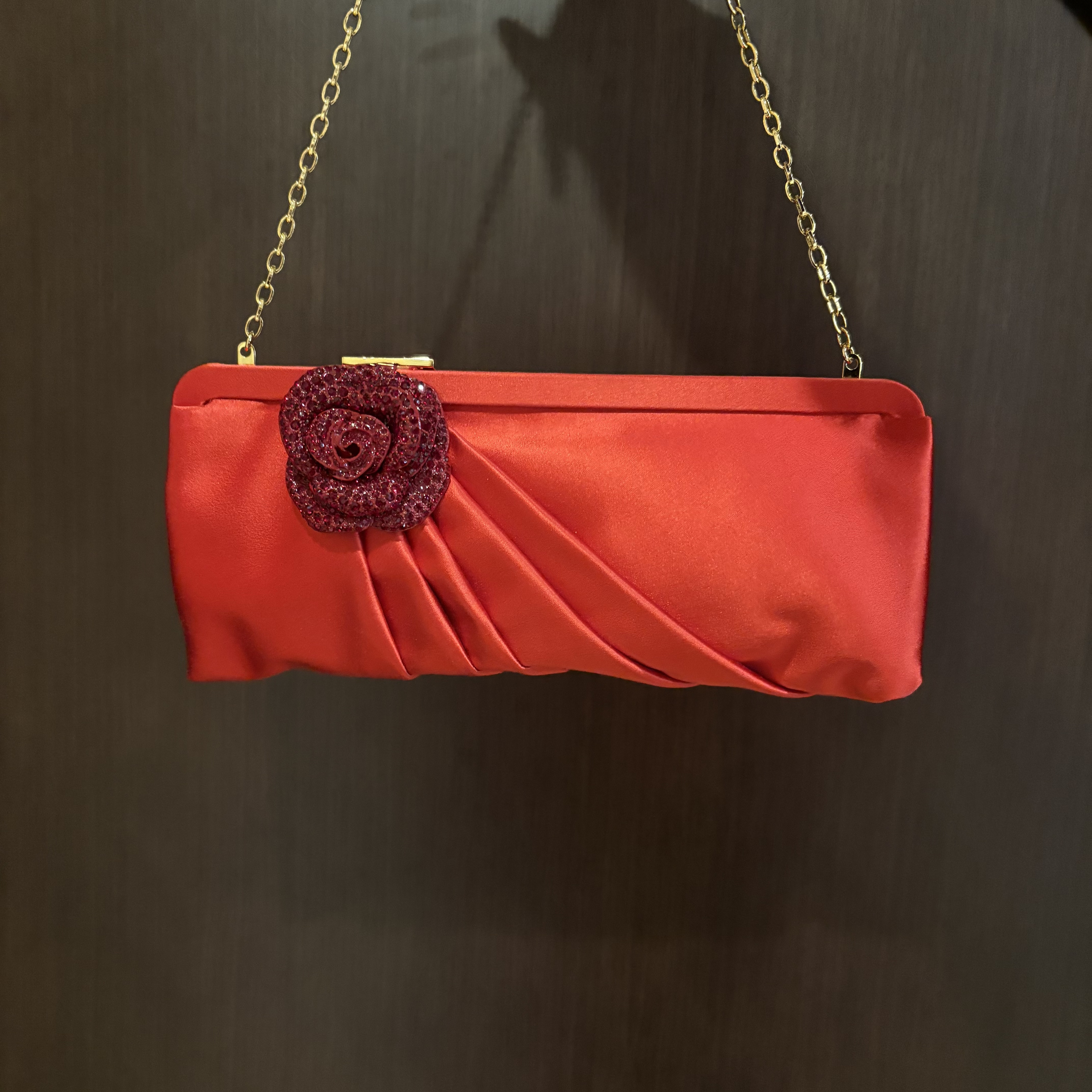 99新 Valentino/华伦天奴 辣辣/高稀超美红色玫瑰单肩链条包