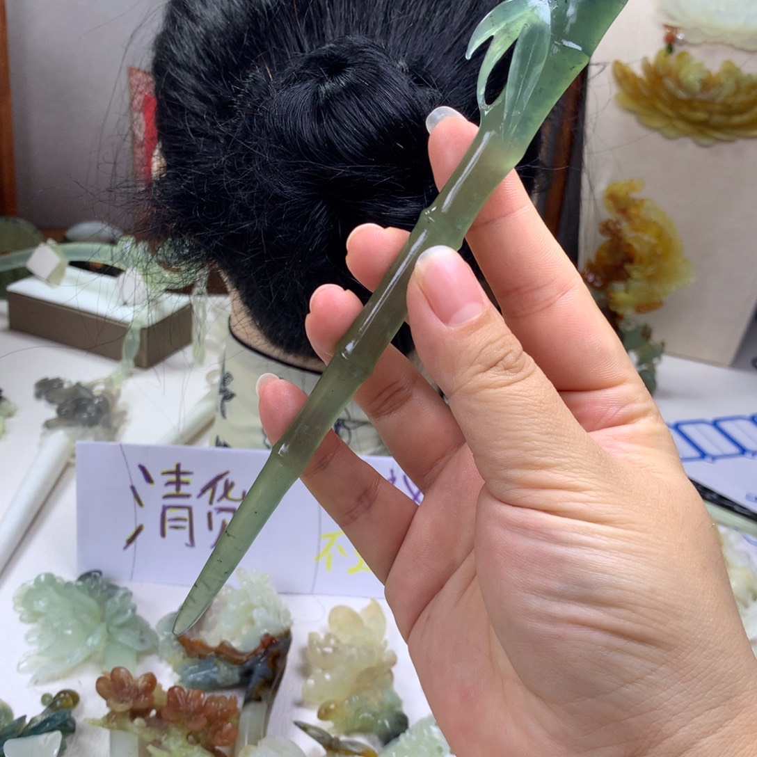 蛇纹石玉未镶嵌发饰