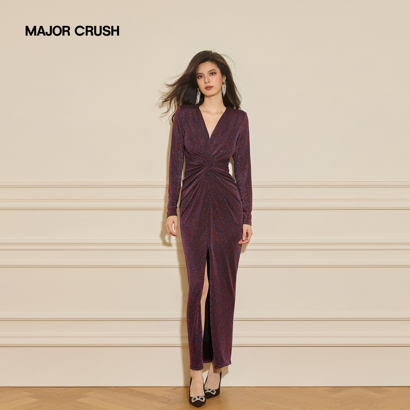 MAJOR CRUSH法式冬季鎏光时尚紫藤旋影针织扭结礼服V领连衣裙7742