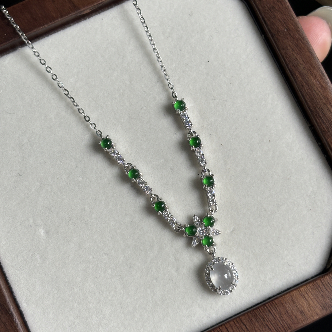 天然A货翡翠项链白加绿白冰冰种S925银镶嵌时尚轻奢气质坠链