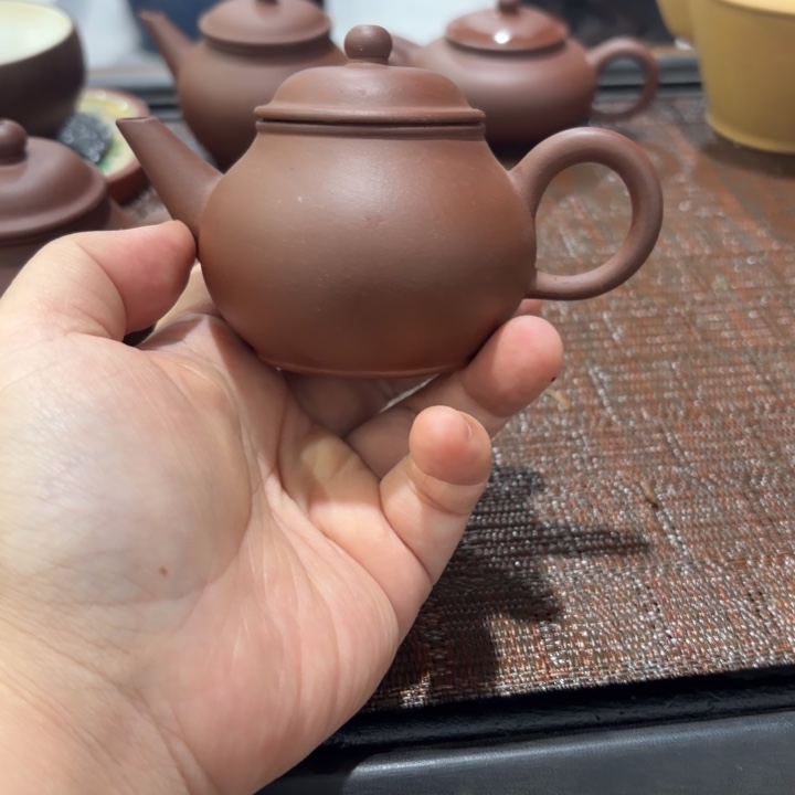 彭***地紫砂茶壶70清水泥芭乐110cc