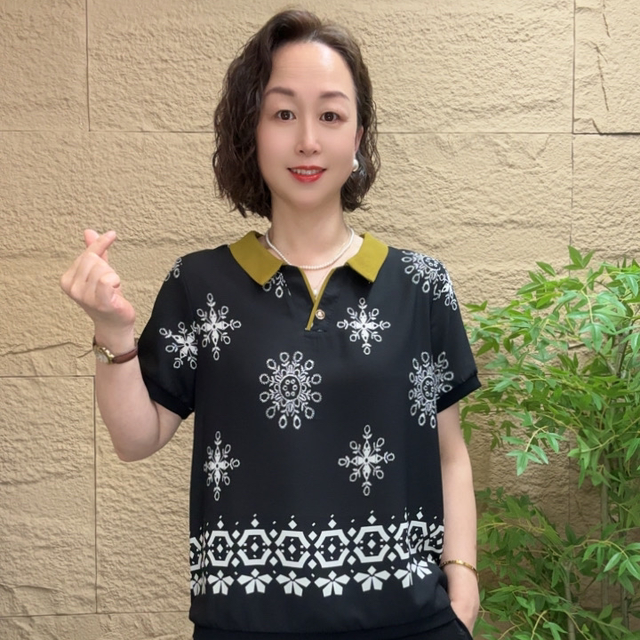妈妈装流行欧若拉时尚潮牌女装宽松夏装女士独特漂亮小衫休闲短袖