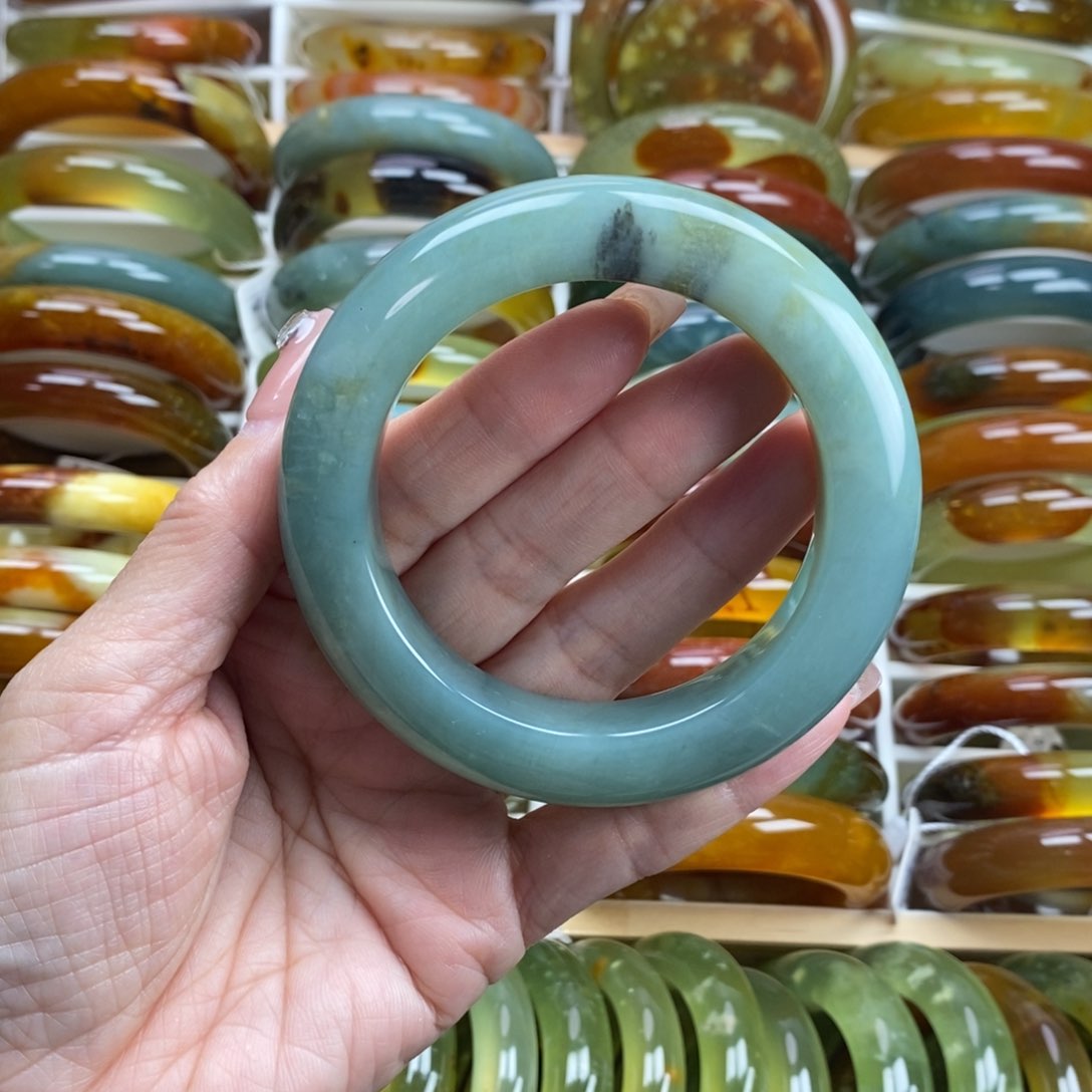 未镶嵌蛇纹石玉手镯58