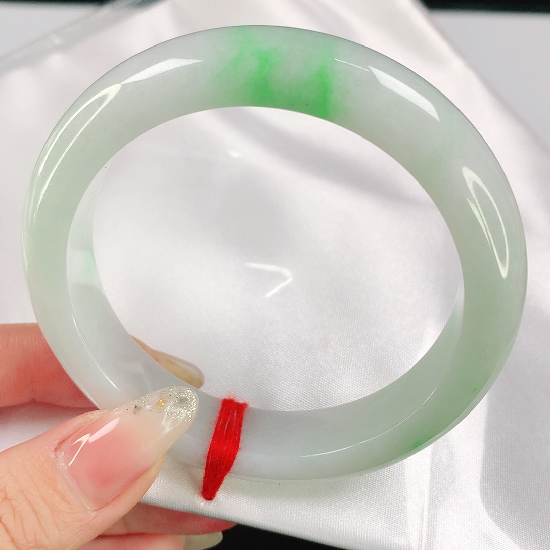 翡翠手镯未镶嵌56.5圈口