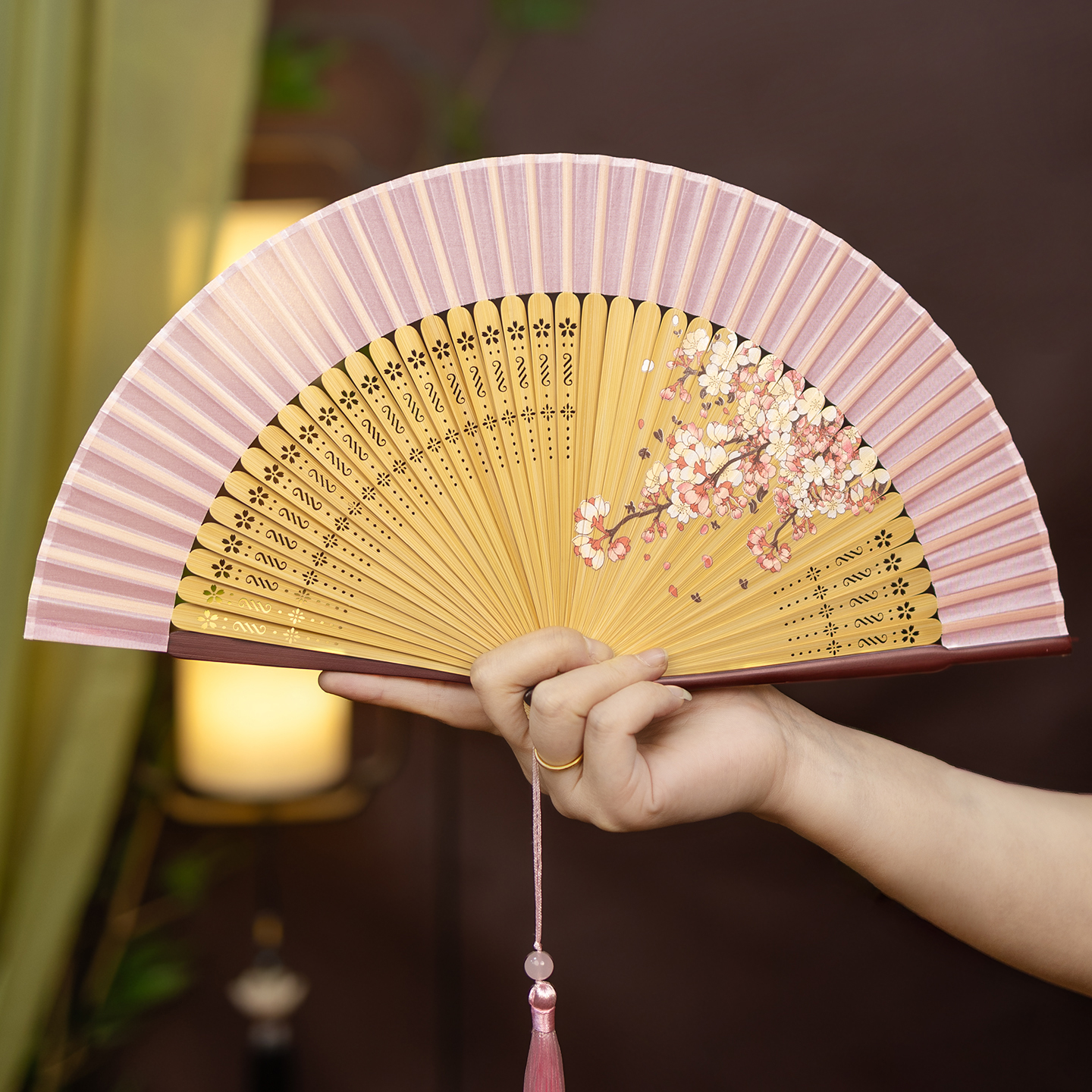 扇子折扇中国风竹扇女扇日式折扇女绢扇夏季古风舞蹈折叠礼品扇