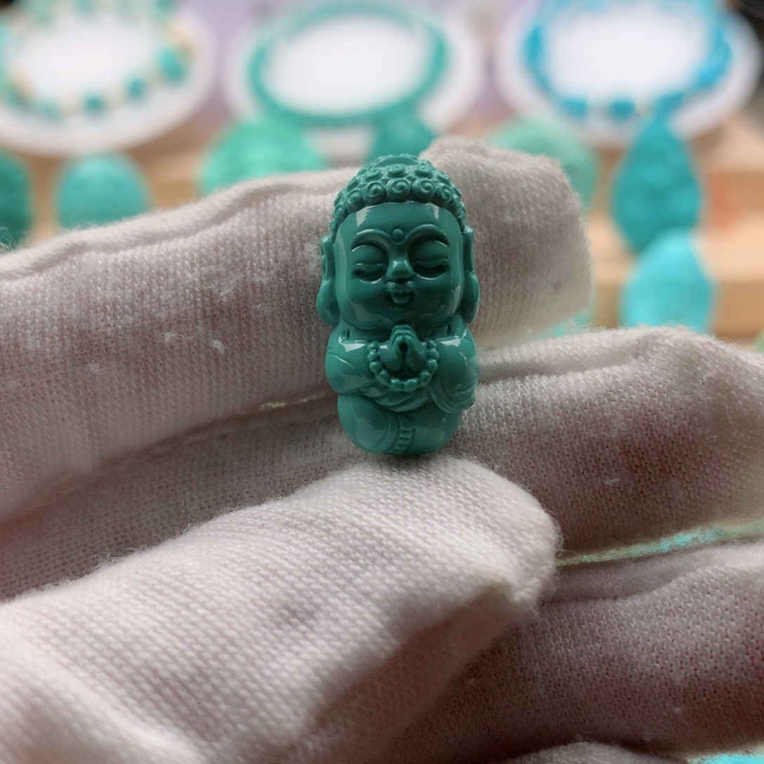 绿松石配饰未镶嵌