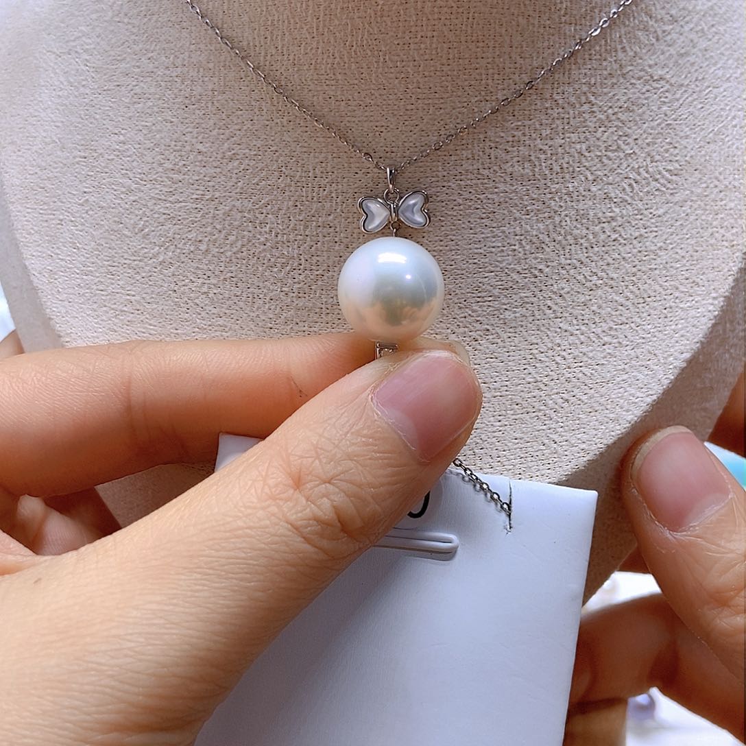 淡水珍珠吊坠(赠链)银S925镶嵌