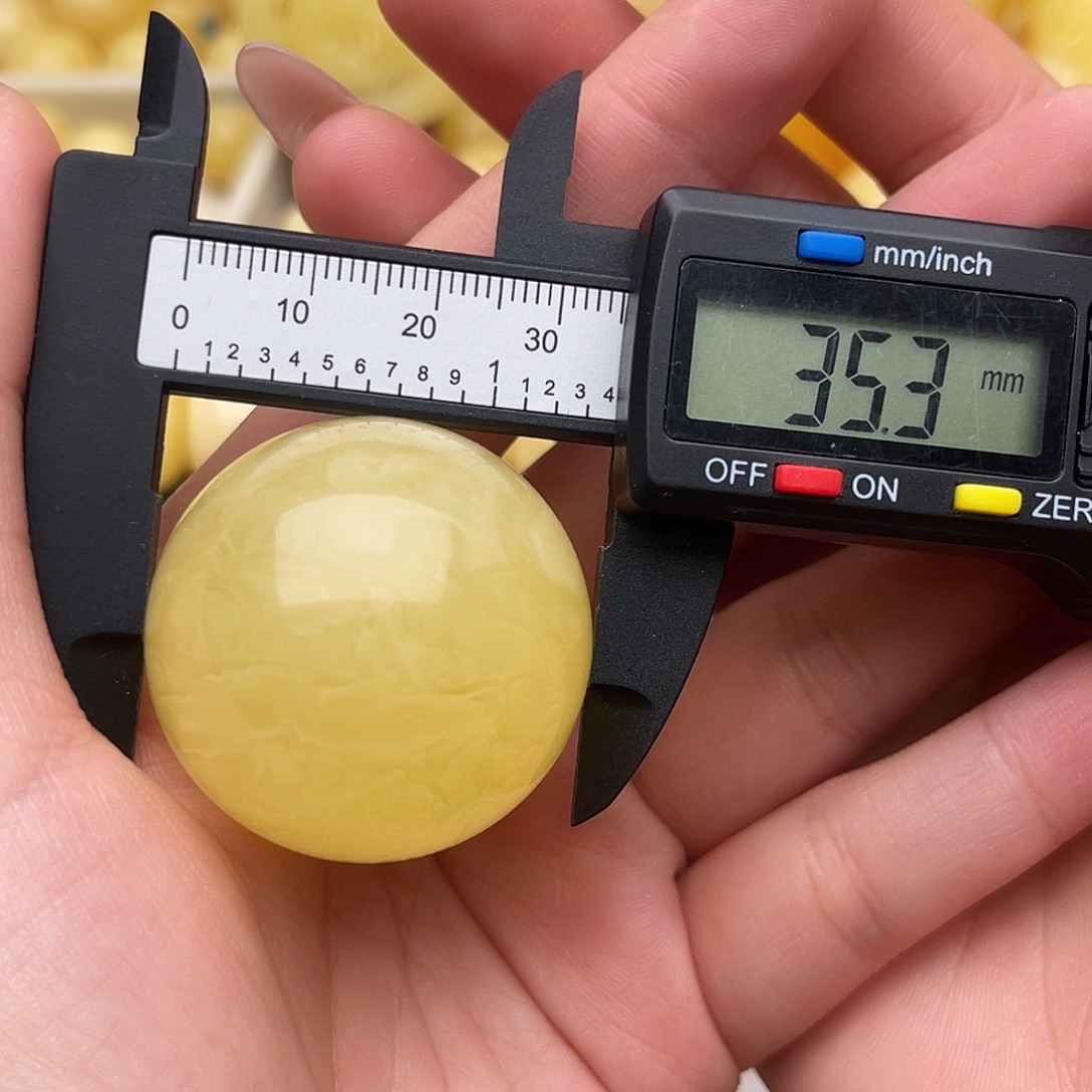 半***声蜜蜡未镶嵌裸石蜜蜡圆珠梦